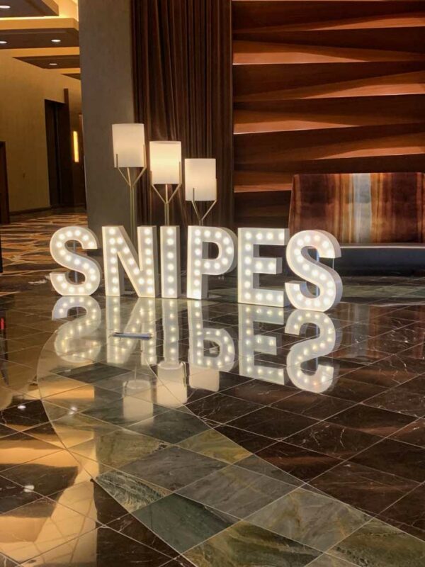 Marquee Letters & Numbers - White - 7 - RSVP Party Rentals